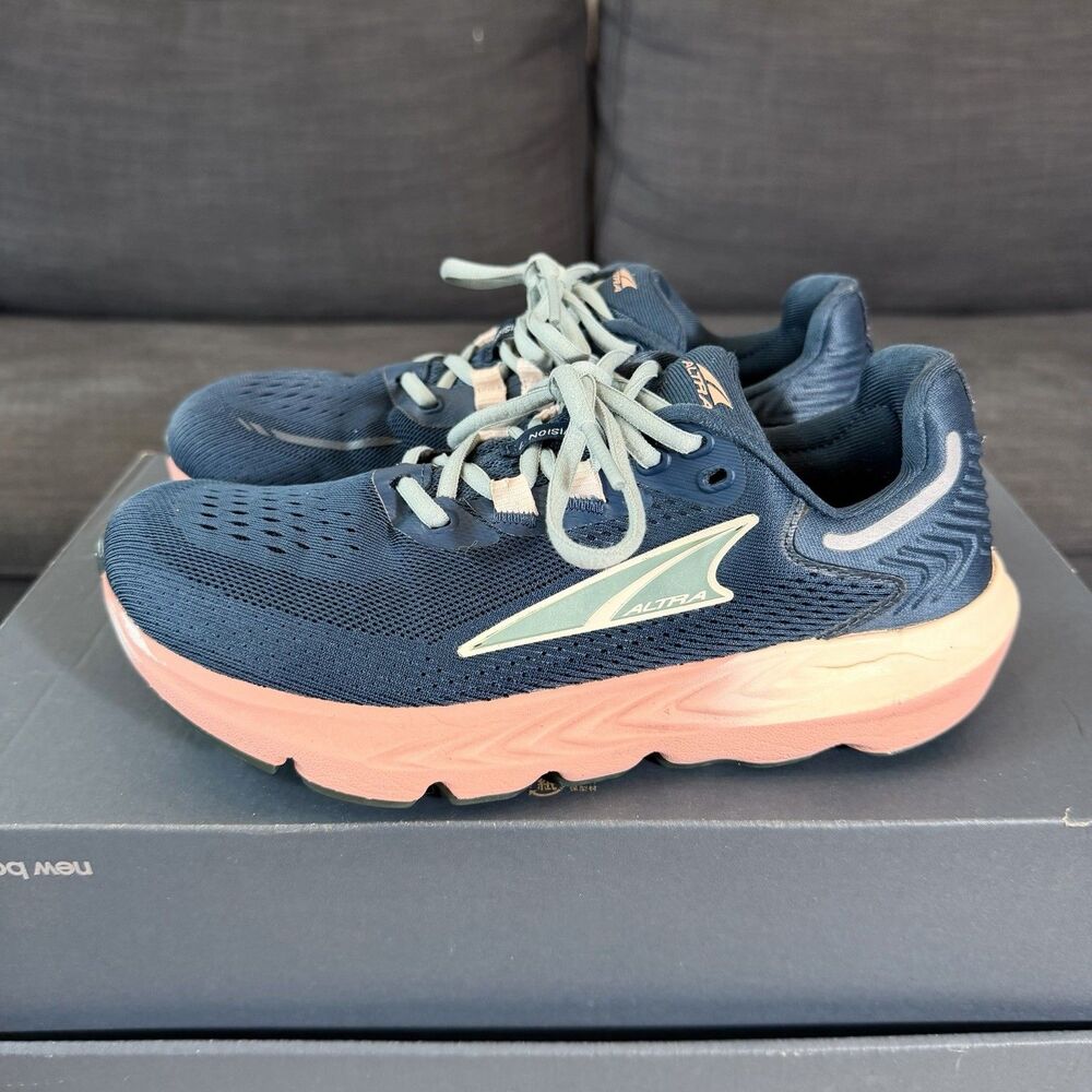 Altra Provision 7 Navy Blue & Coral Road Running Shoes Women's Size 7.5